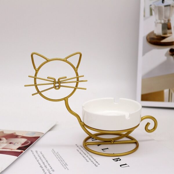 TBD0556775901_1 Iron Cat Ceramic Ashtray (Golden)
